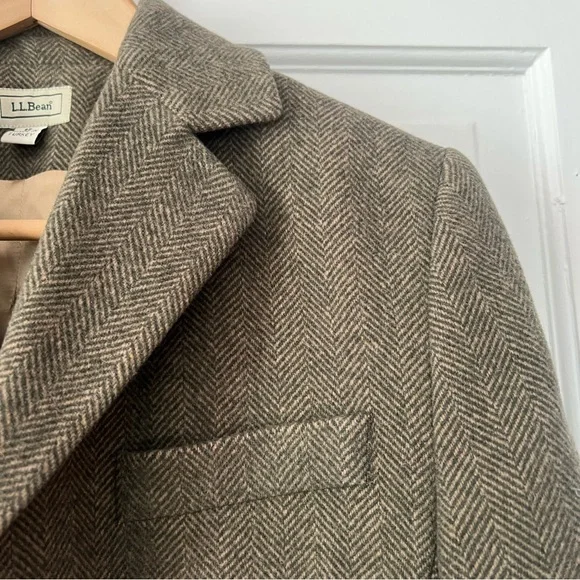 L.L. Bean Vintage Wool Cashmere Herringbone Blazer, Size 8R - Picture 3 of 8
